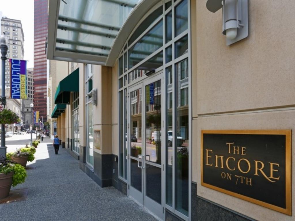 Bridgestreet The Encore On 7Th Питсбърг Екстериор снимка